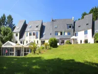 Latitude Ouest Hotel Restaurant & Spa Hotel di Locronan