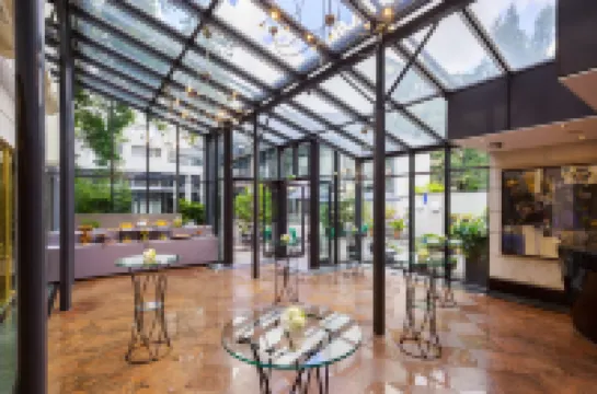 HOTEL BRISTOL BERLIN by IHG