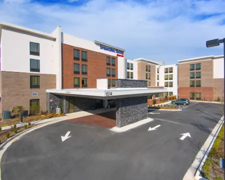 สปริงฮิลล์ สวีทส์ โดย แมริออท วิลมิงตัน ไรท์ส์วิลล์ บีช โรงแรมในวิลมิงตัน