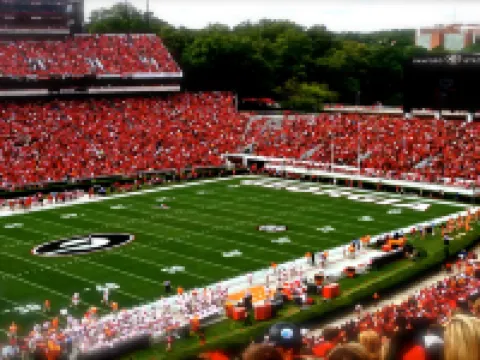 แคนเดิลวูด สวีทส์ เอเธนส์ บาย IHG โรงแรมในเอเธนส์