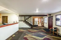 Scottish Inn & Suites - Eau Claire - Parkplatz