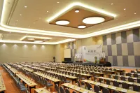 HARRIS Hotel & Conventions Bekasi - spa