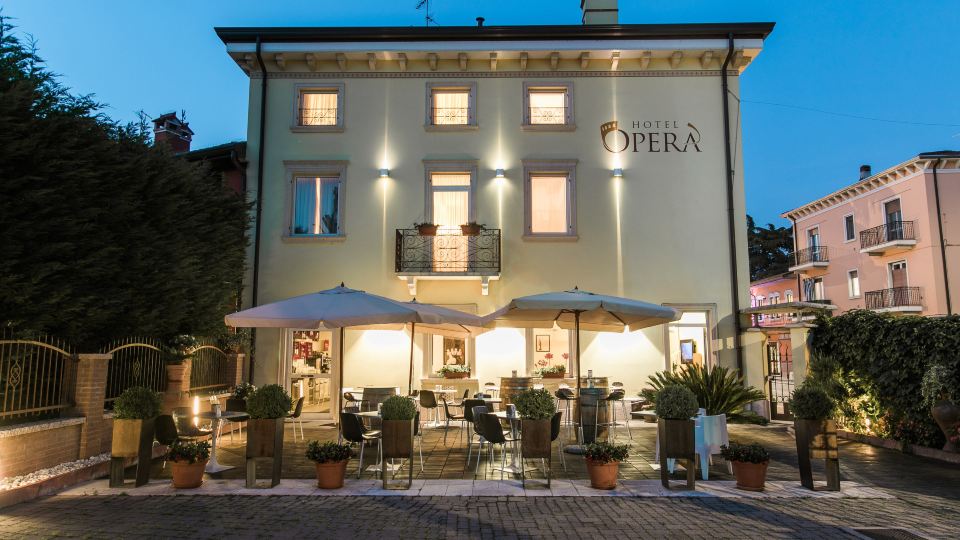 Hotel Operà