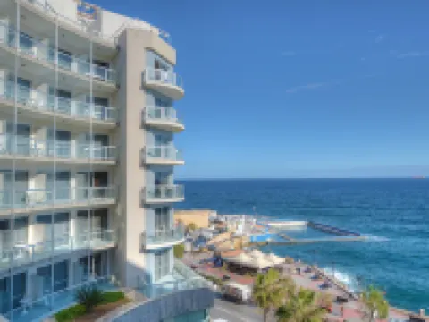 普雷努拉酒店 斯利馬酒店