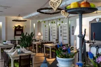 Hotel Alpex - Bãi đậu xe