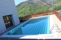 Parador de Villafranca Del Bierzo - Pools