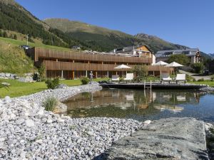 Relais & Châteaux in Lain Hotel Cadonau