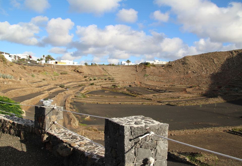 Casa Caldera Guiguan