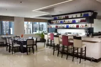 阿布扎比水晶飯店 - 酒吧
