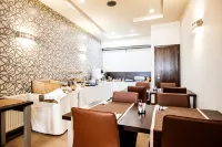 Hotel Deluxe with Free Wellness and Fitness Centrum - breakfast
