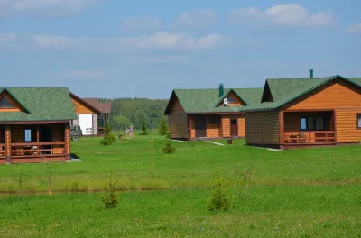 Golovinka Hotel Hotels near Yuzhny Borovninskiy Lighthouse