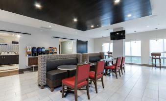 Holiday Inn Express & Suites South Bend - Casino