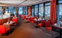 Sunday an der Kongresshalle Augsburg - breakfast