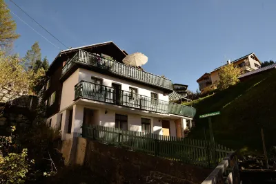 Almhütte & Skihütte Kohlerhaus Hotel di Sankt Anton am Arlberg