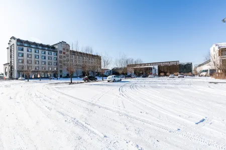 Tianyuan Jibushi Hot Spring Hotel Отели рядом с достопримечательностью «Kuixing Building»