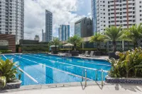 The Alpha Suites - Rooftop Pools