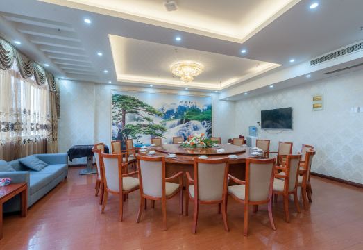 4. 윈저우 호텔..