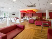 Travelodge Cambridge Newmarket Road コーパス クロック周辺のホテル