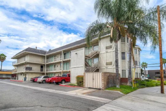 Motel 6 Anaheim, CA - Fullerton East