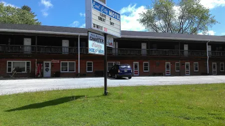 Cool City Motel