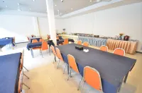 H2 Hotel - sarapan