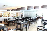 St Moritz Hotel and Cowshed Spa - breakfast