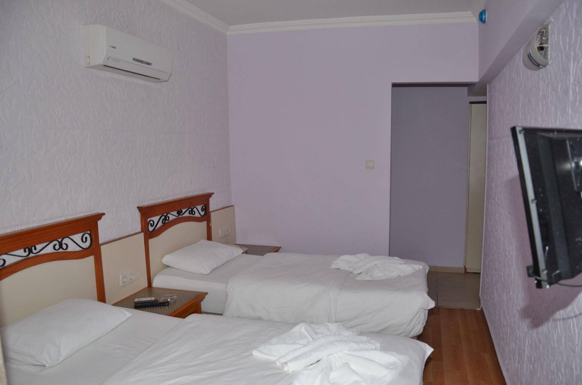 Ozturk Hotel