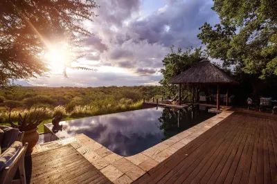 Khaya Ndlovu Safari Manor