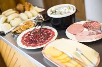Hostal Residencia Sutimar - Aamiainen