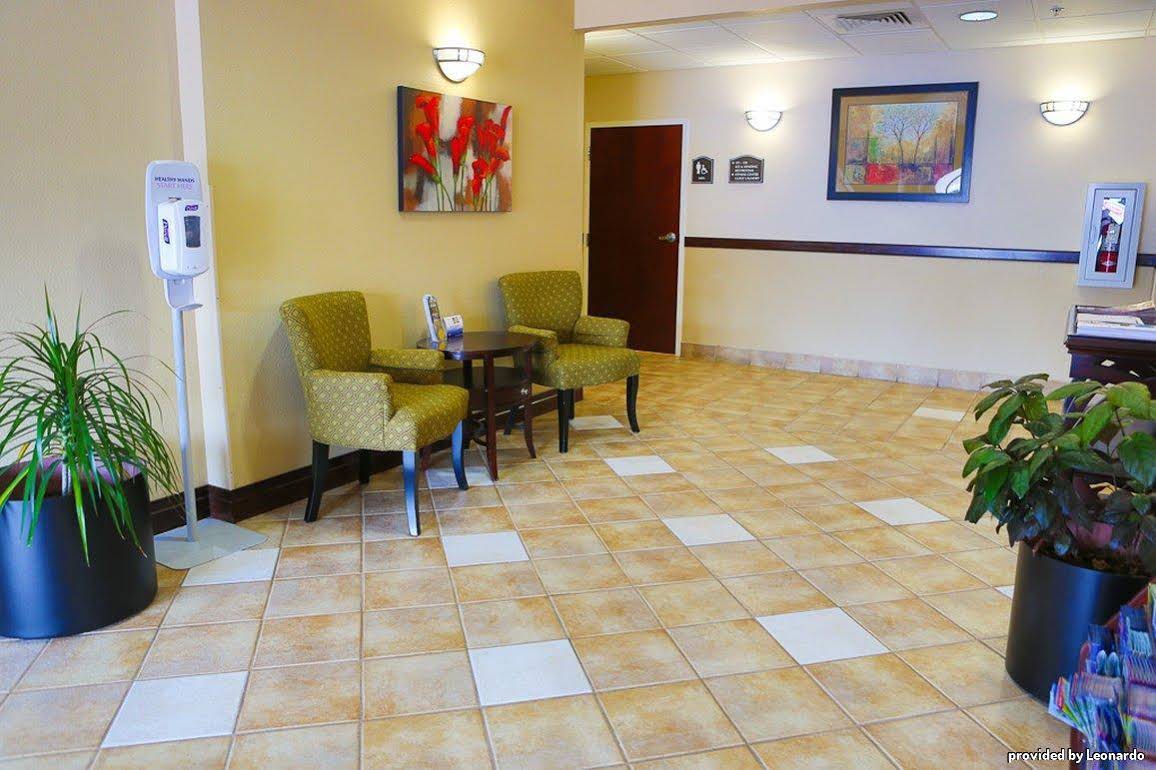 Country Inn & Suites by Radisson, Midway, FL