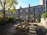 Southside Apartments by Destination Edinburgh Hotels in Newington