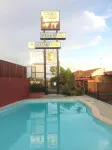 Riverview Motor Inn - Pools