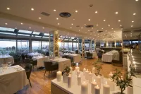 Titania Hotel