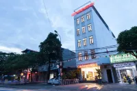 Khách Sạn Sân Bay & Spa Luxury Các khách sạn gần Cửa Hàng Thời Trang Xuất V3g