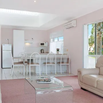Beach Street Apartments