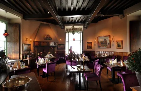 Auberge de Campveerse Toren Отели в г. Serooskerke