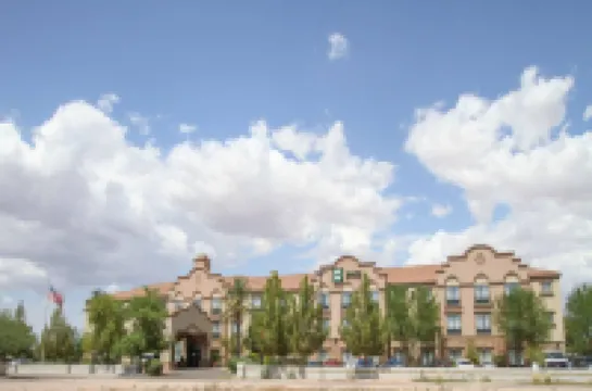 GreenTree Inn and Suites Florence, AZ