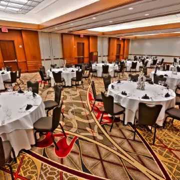Nashville Marriott at Vanderbilt University Отели рядом с достопримечательностью «The Parthenon»