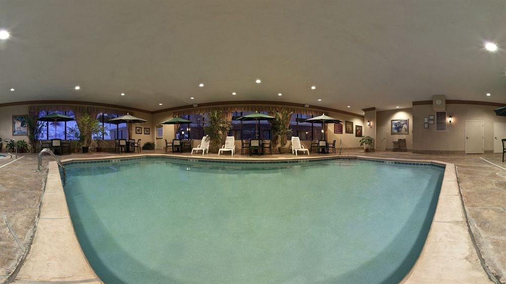 Holiday Inn Express & Suites Sharon-Hermitage, an Ihg Hotel