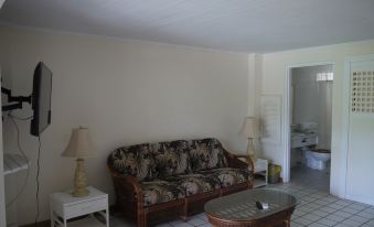 Chalan Kanoa Beach Hotel