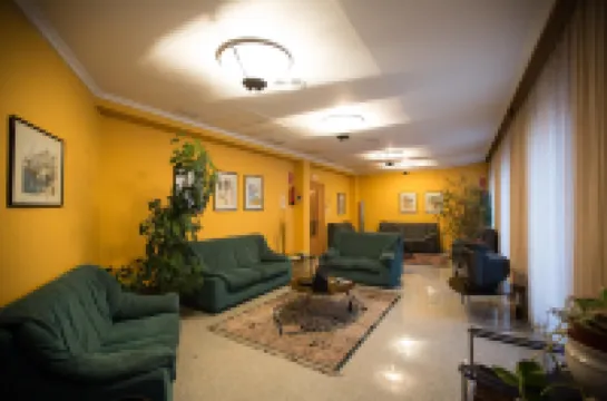 Hostal Paris Hotels in Valladolid