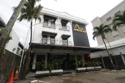 RedDoorz Plus @ Jalan Raden Intan Lampung Hotel dekat Pasar Stasiun Labuhan Ratu