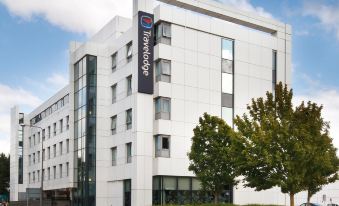 Travelodge Cardiff Atlantic Wharf Hotel