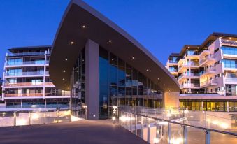 3. Hotel En..