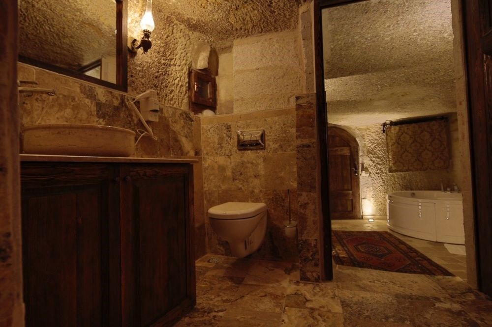 Hidden Cave Hotel