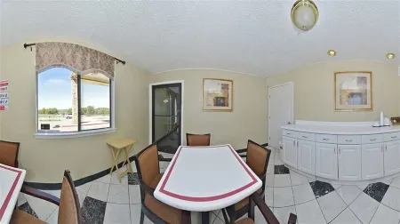 Motel 6 Red Oak, TX - Dallas