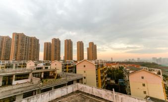 Ganzhou Mediterranean Style Hotel (Airport High-speed Railway West Station Store)