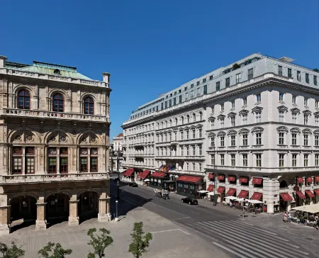 Hotel Sacher Wien Отели рядом с достопримечательностью «Циркусвизе Альтерлаа»