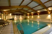 Ashdown Park Hotel - piscina