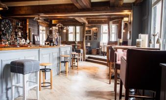 De Trafford Arms by Chef & Brewer Collection